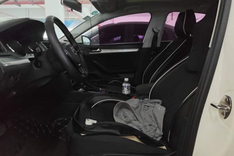 Used Volkswagen Lamando 2018 230TSI DSG Fashion Edition Left Front Seat