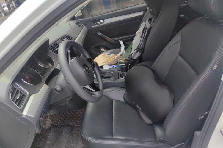 Used Volkswagen Lamando 2018 230TSI DSG Fashion Edition Left Front Seat