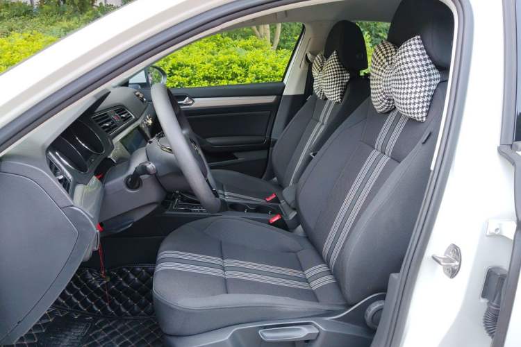 Used Volkswagen Lamando 2018 230TSI DSG Fashion Edition Left Front Seat