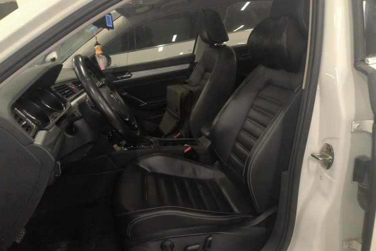 Used Volkswagen Lamando 2018 280TSI DSG Luxury Edition Left Front Seat