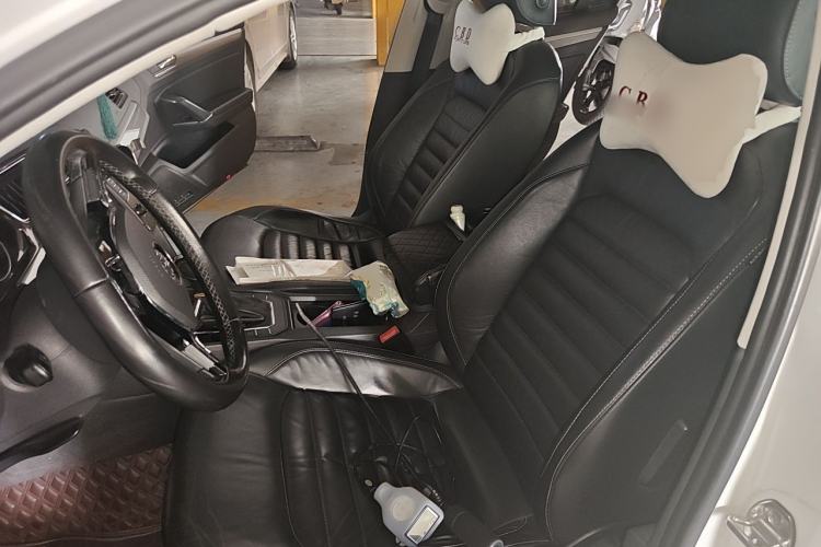 Used Volkswagen Lamando 2018 280TSI DSG Comfort Edition Left Front Seat