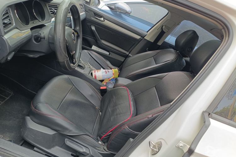 Used Volkswagen Lamando 2018 230TSI DSG Fashion Edition Left Front Seat