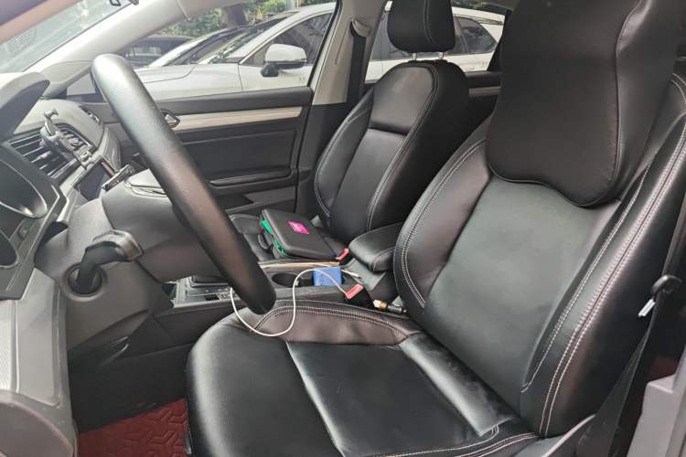 Used Volkswagen Lamando 2018 230TSI DSG Fashion Edition Left Front Seat