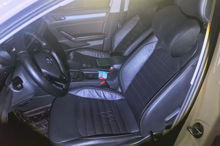 Used Volkswagen Lamando 2018 280TSI DSG Comfort Edition Left Front Seat