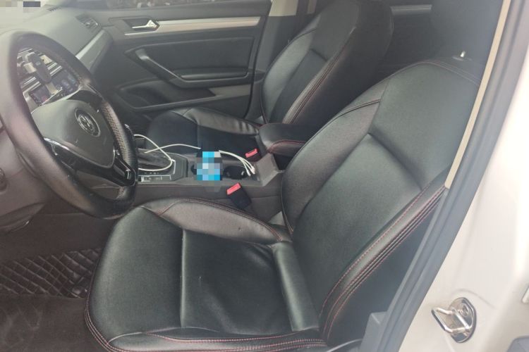 Used Volkswagen Lamando 2018 230TSI DSG Fashion Edition Left Front Seat