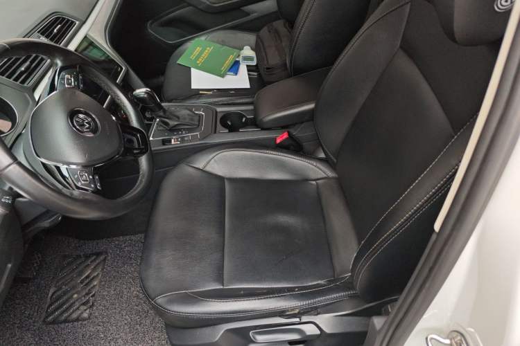 Used Volkswagen Lamando 2018 230TSI DSG Fashion Edition Left Front Seat