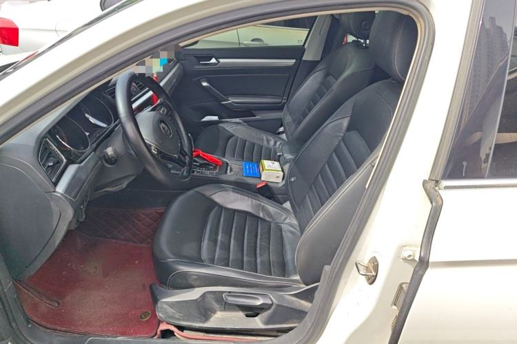 Used Volkswagen Lamando 2018 280TSI DSG Comfort Edition Left Front Seat