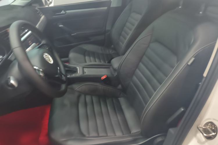 Used Volkswagen Lamando 2018 280TSI DSG Comfort Edition Left Front Seat