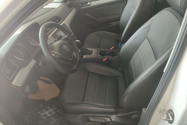 Used Volkswagen Lamando 2018 230TSI DSG Fashion Edition Left Front Seat