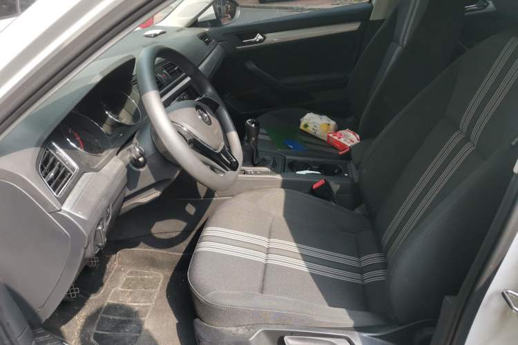 Used Volkswagen Lamando 2018 230TSI Manual Trend Edition Left Front Seat