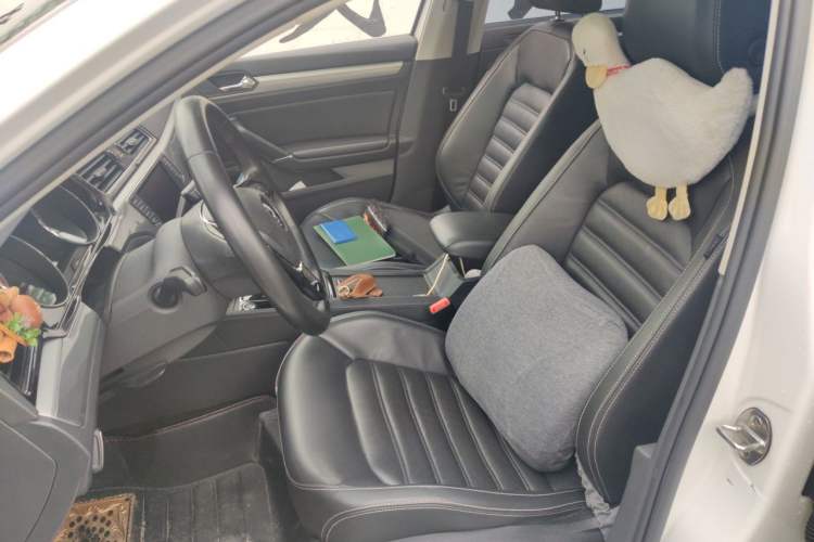 Used Volkswagen Lamando 2018 280TSI DSG Luxury Edition Left Front Seat