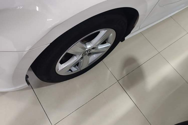 Used Volkswagen Lamando 2018 230TSI DSG Fashion Edition Left Front Wheel Hub