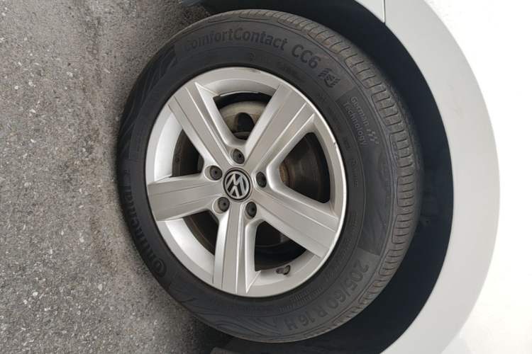 Used Volkswagen Lamando 2018 230TSI DSG Fashion Edition Left Front Wheel Hub