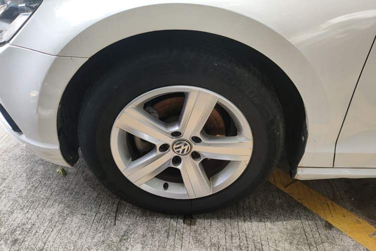 Used Volkswagen Lamando 2018 230TSI DSG Fashion Edition Left Front Wheel Hub