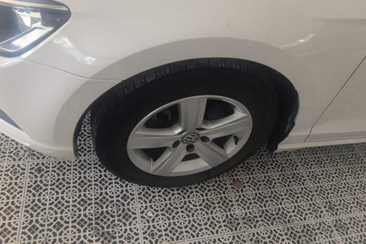 Used Volkswagen Lamando 2018 230TSI DSG Fashion Edition Left Front Wheel Hub