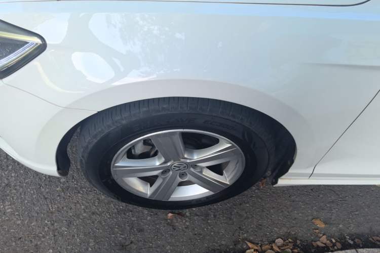 Used Volkswagen Lamando 2018 230TSI DSG Fashion Edition Left Front Wheel Hub
