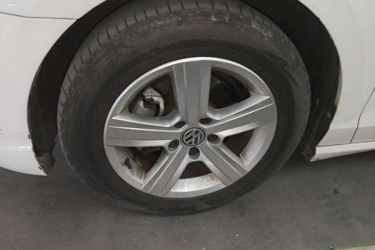 Used Volkswagen Lamando 2018 230TSI DSG Fashion Edition Left Front Wheel Hub