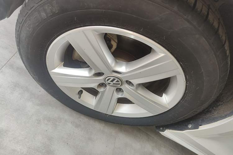 Used Volkswagen Lamando 2018 230TSI DSG Fashion Edition Left Front Wheel Hub