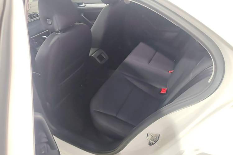 Used Volkswagen Lamando 2018 230TSI DSG Fashion Edition Left Rear Seat