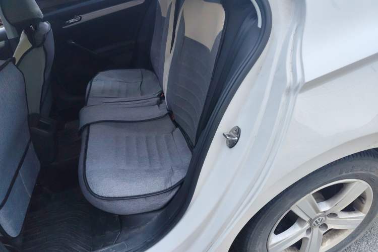 Used Volkswagen Lamando 2018 230TSI DSG Fashion Edition Left Rear Seat