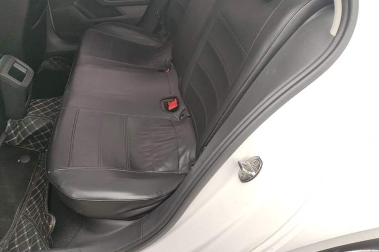 Used Volkswagen Lamando 2018 230TSI DSG Fashion Edition Left Rear Seat