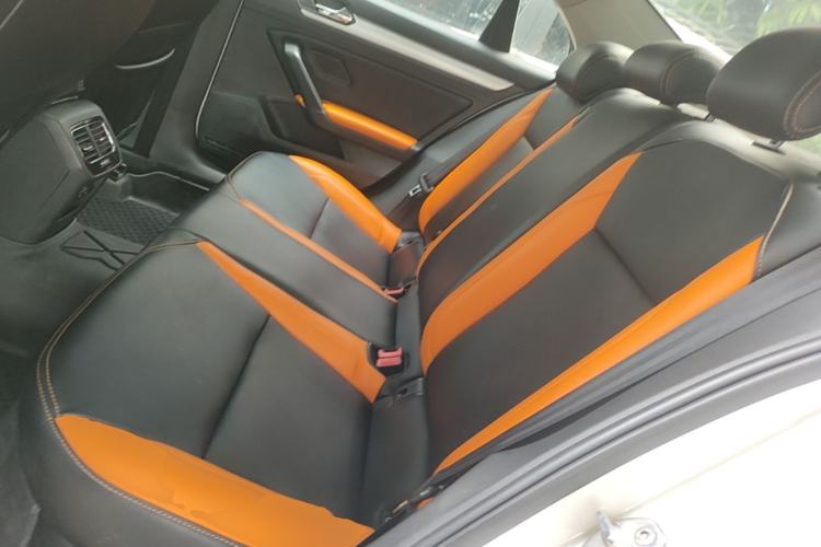 Used Volkswagen Lamando 2018 230TSI DSG Fashion Edition Left Rear Seat