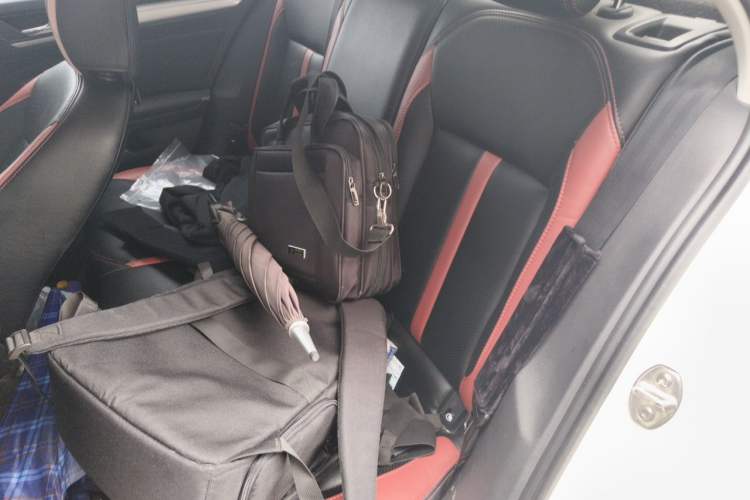 Used Volkswagen Lamando 2018 230TSI DSG Fashion Edition Left Rear Seat