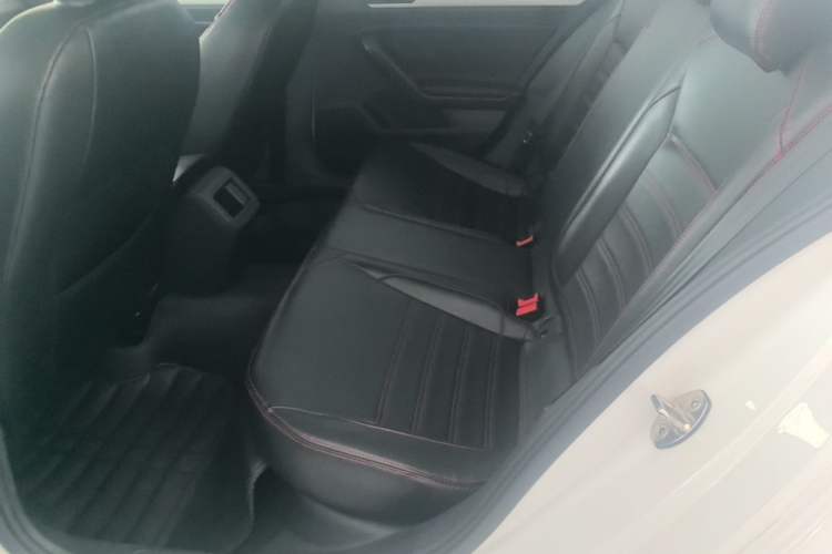 Used Volkswagen Lamando 2018 230TSI DSG Fashion Edition Left Rear Seat