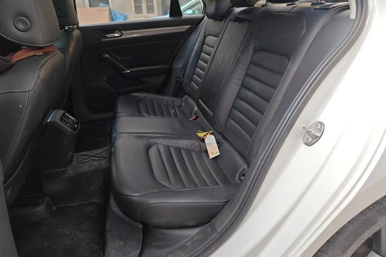 Used Volkswagen Lamando 2018 280TSI DSG Comfort Edition Left Rear Seat