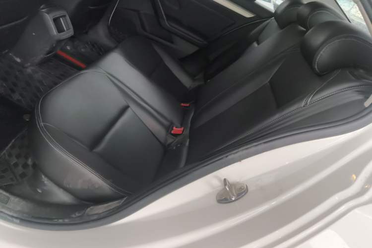 Used Volkswagen Lamando 2018 230TSI DSG Fashion Edition Left Rear Seat