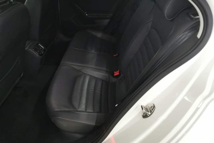 Used Volkswagen Lamando 2018 280TSI DSG Comfort Edition Left Rear Seat