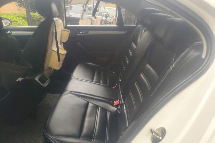 Used Volkswagen Lamando 2018 230TSI DSG Fashion Edition Left Rear Seat