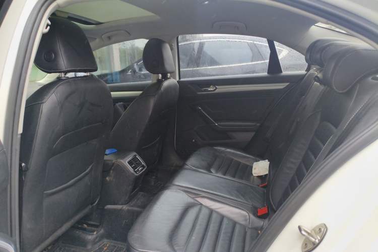 Used Volkswagen Lamando 2018 280TSI DSG Comfort Edition Left Rear Seat