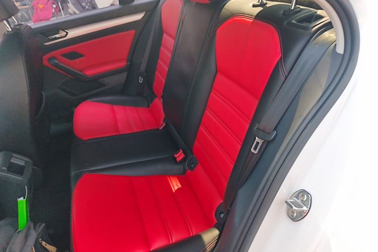 Used Volkswagen Lamando 2018 230TSI DSG Fashion Edition Left Rear Seat