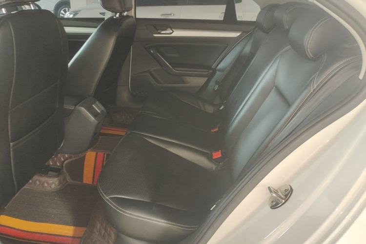 Used Volkswagen Lamando 2018 230TSI DSG Fashion Edition Left Rear Seat