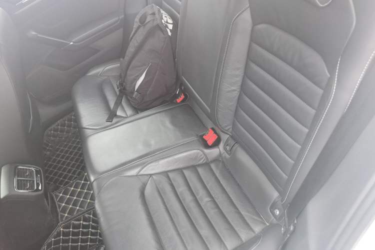 Used Volkswagen Lamando 2018 280TSI DSG Comfort Edition Left Rear Seat