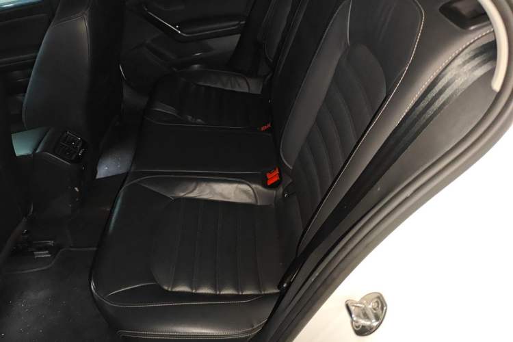 Used Volkswagen Lamando 2018 280TSI DSG Luxury Edition Left Rear Seat
