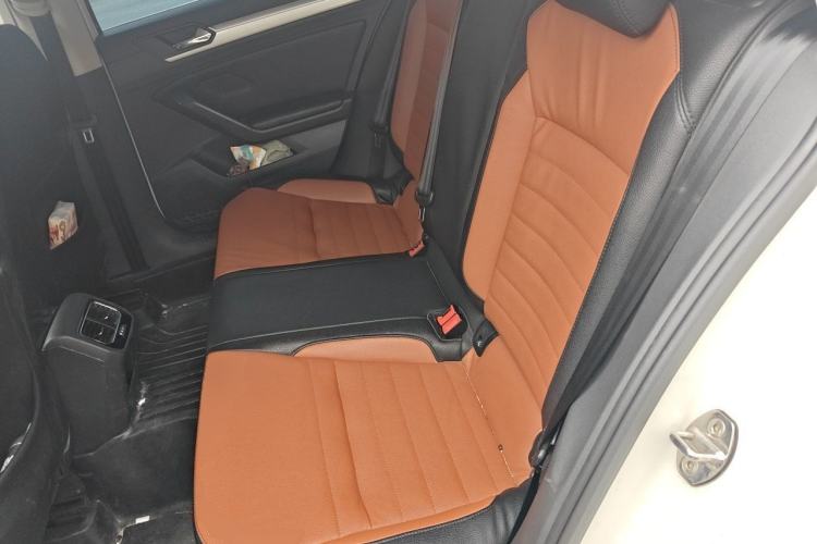 Used Volkswagen Lamando 2018 230TSI DSG Fashion Edition Left Rear Seat
