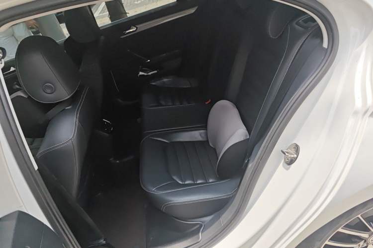 Used Volkswagen Lamando 2018 280TSI DSG Luxury Edition Left Rear Seat