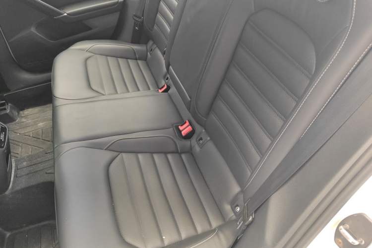 Used Volkswagen Lamando 2018 280TSI DSG Luxury Edition Left Rear Seat