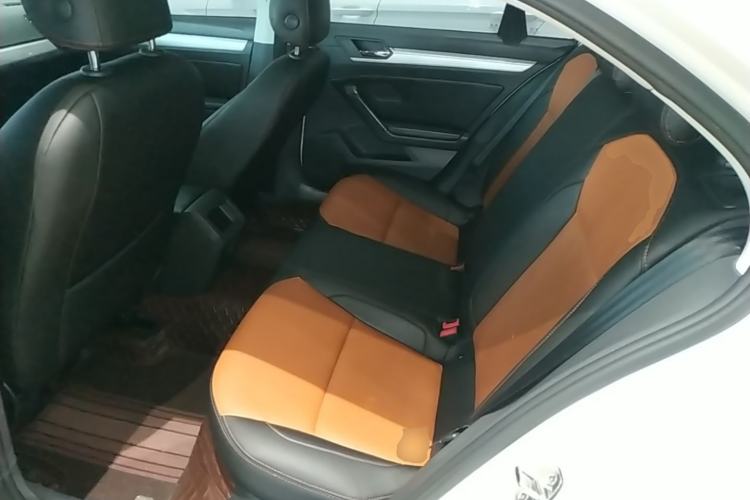 Used Volkswagen Lamando 2018 230TSI DSG Fashion Edition Left Rear Seat