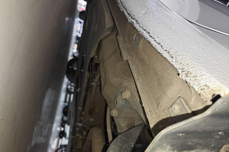 Used Volkswagen Lamando 2018 280TSI DSG Comfort Edition Left Side Sill