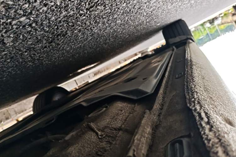 Used Volkswagen Lamando 2018 280TSI DSG Comfort Edition Left Side Sill