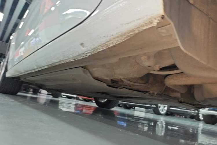 Used Volkswagen Lamando 2018 280TSI DSG Comfort Edition Left Side Sill