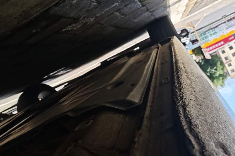 Used Volkswagen Lamando 2018 280TSI DSG Comfort Edition Left Side Sill