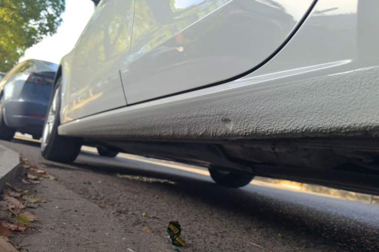 Used Volkswagen Lamando 2018 230TSI DSG Fashion Edition Left Side Sill