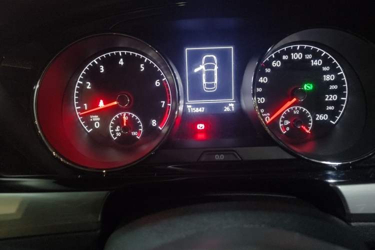 Used Volkswagen Lamando 2018 280TSI DSG Comfort Edition Odometer Close Up
