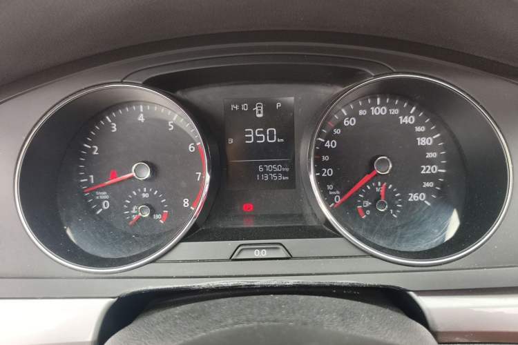 Used Volkswagen Lamando 2018 230TSI DSG Fashion Edition Odometer Close Up