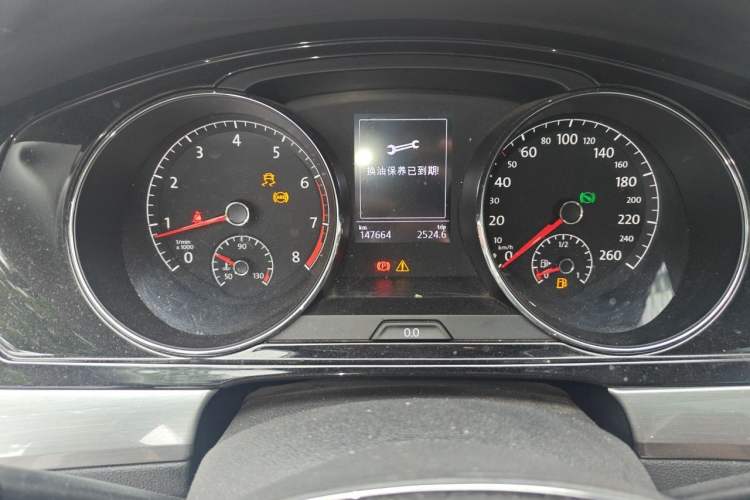 Used Volkswagen Lamando 2018 280TSI DSG Comfort Edition Odometer Close Up