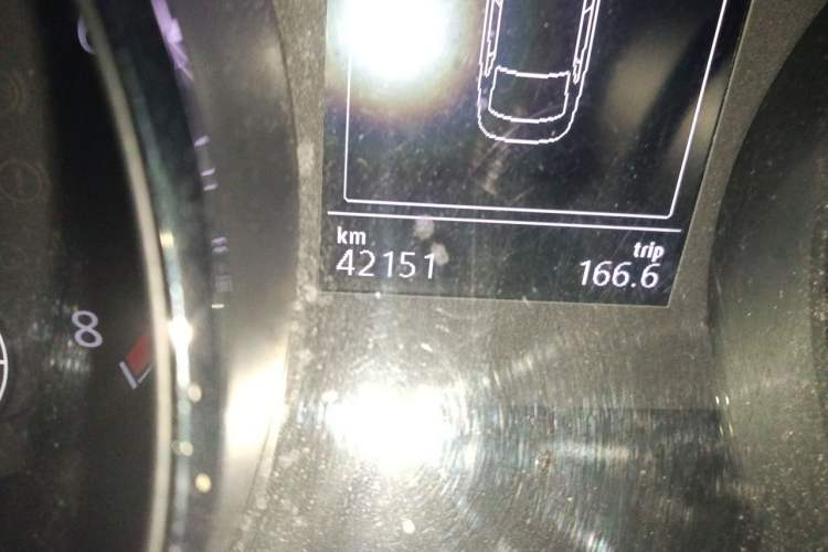 Used Volkswagen Lamando 2018 280TSI DSG Comfort Edition Odometer Close Up